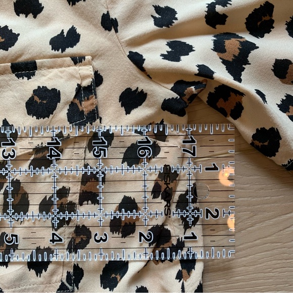 Leopard print blouse - Picture 4 of 10
